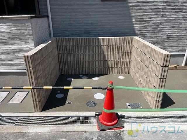 27/30 駐車場