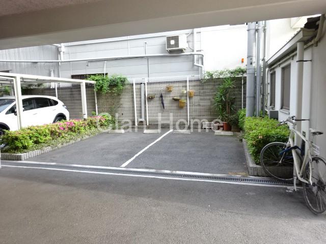 29/30 駐車場