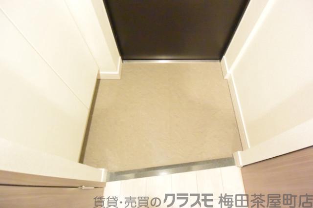 17/30 玄関
