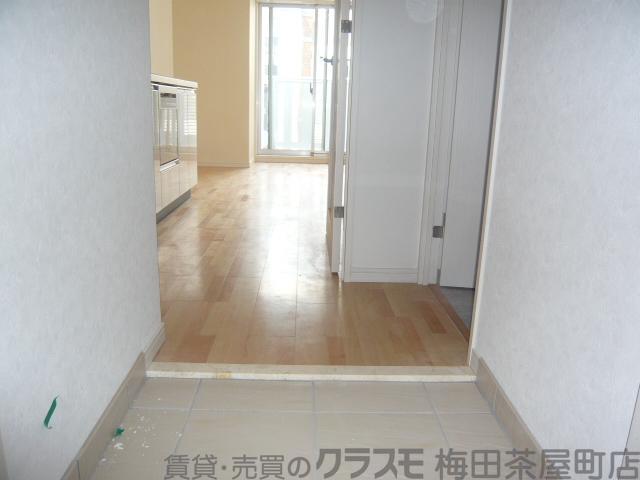14/30 玄関