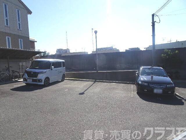 21/30 駐車場