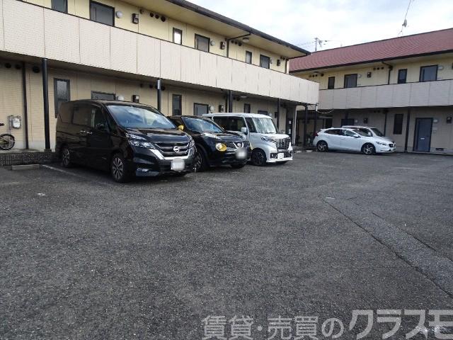 18/24 駐車場