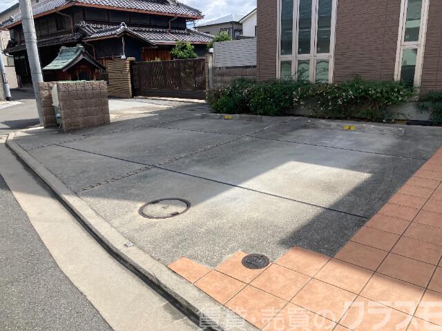 2/7 駐車場