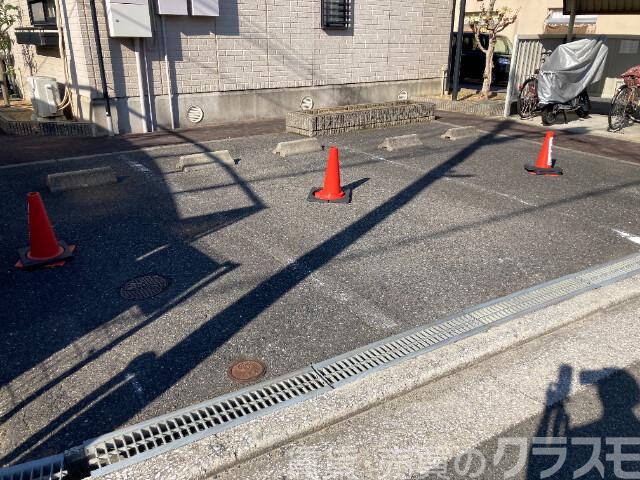 20/26 駐車場