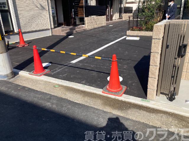 20/27 駐車場