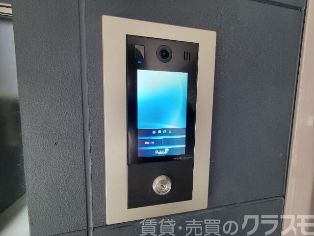 21/27 エントランス