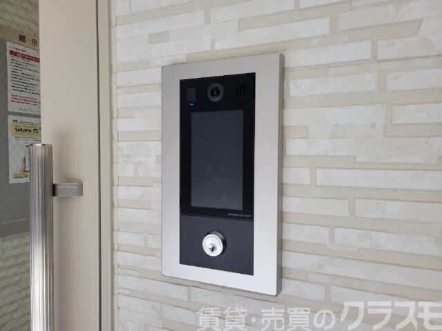 21/27 エントランス