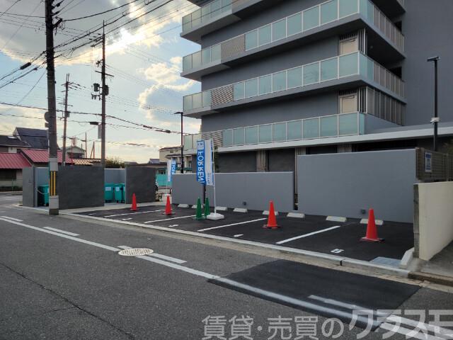 23/29 駐車場