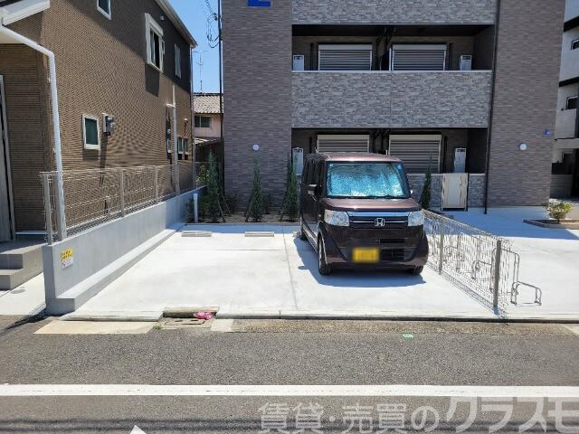 21/27 駐車場