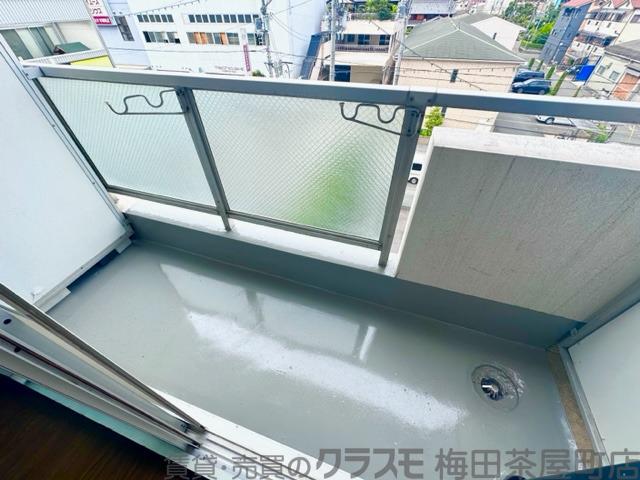 20/30 バルコニー