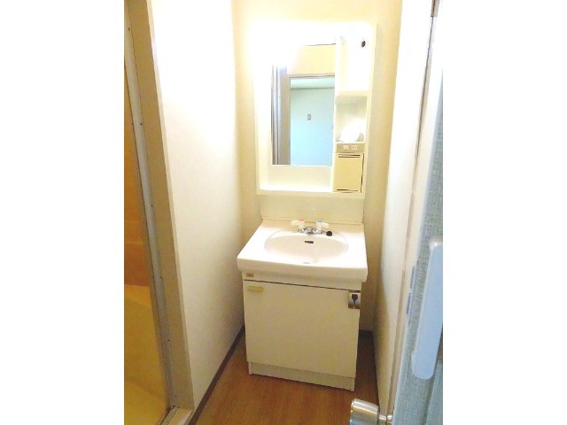16/30 洗面