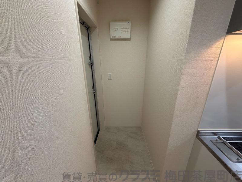 14/30 玄関