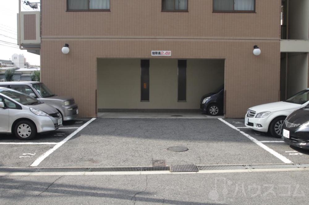 3/6 駐車場