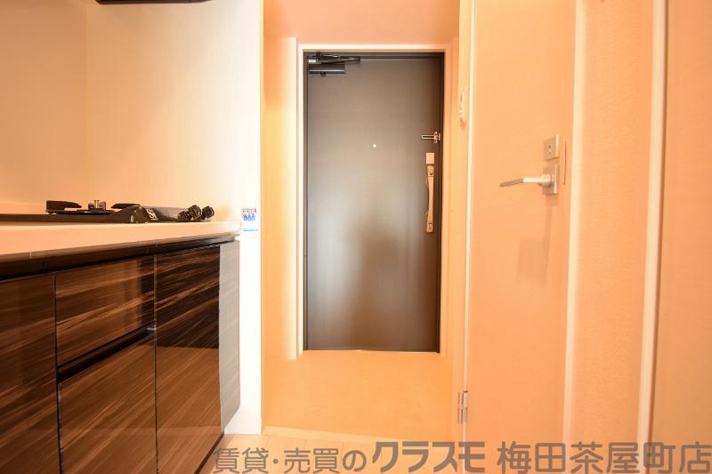 13/30 玄関