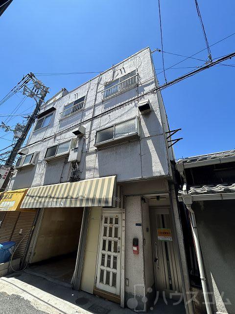 2/30 外観