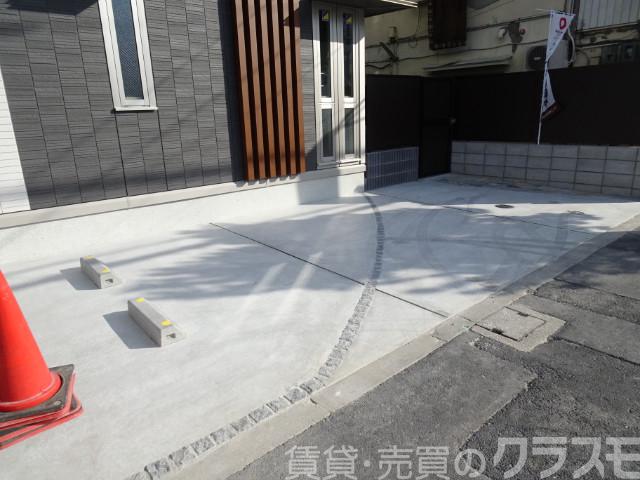 22/30 駐車場