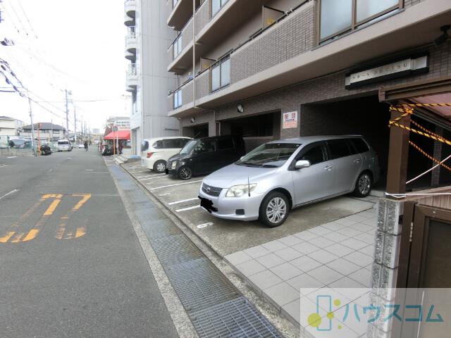 26/30 駐車場