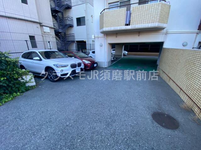25/30 駐車場