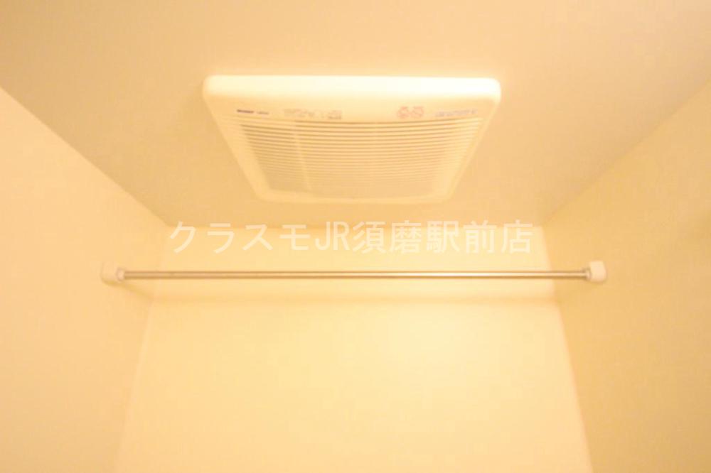 13/30 浴室