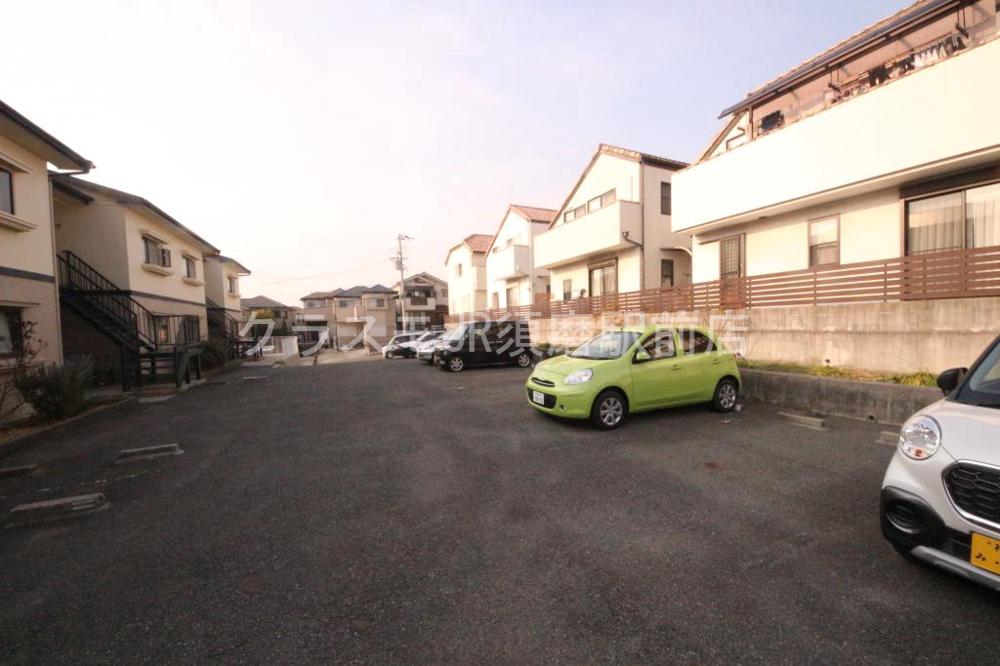 26/30 駐車場