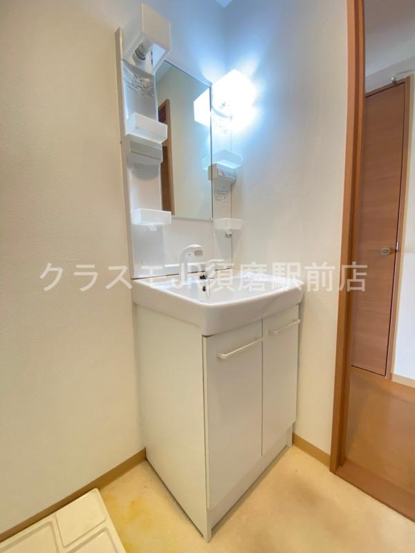 13/28 洗面