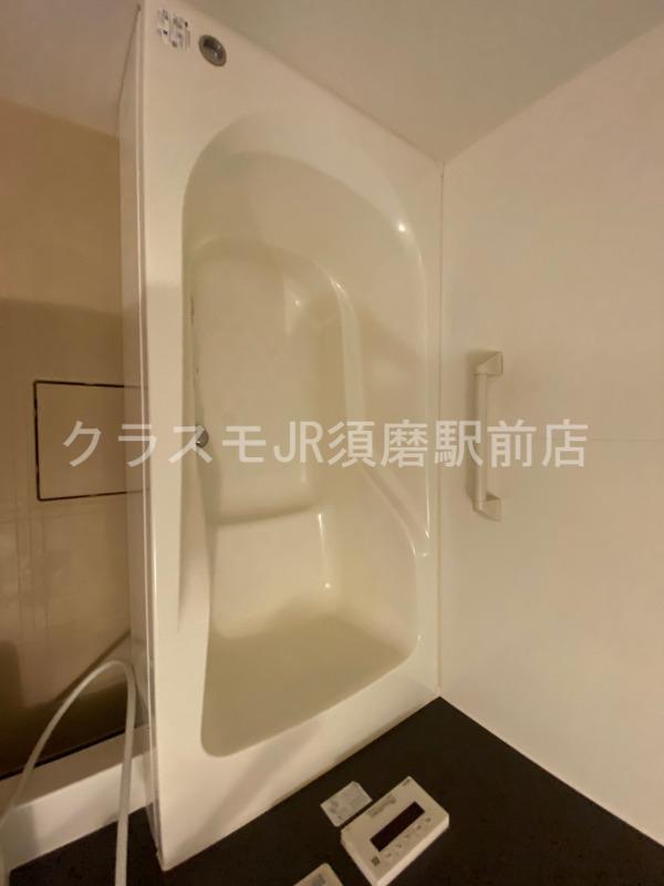 13/30 浴室