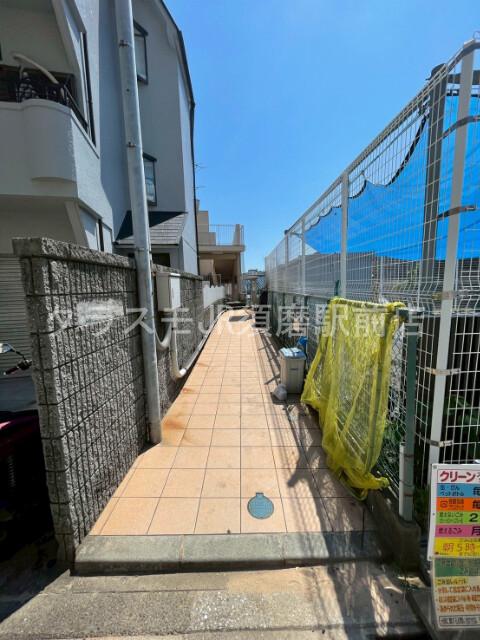 28/30 エントランス