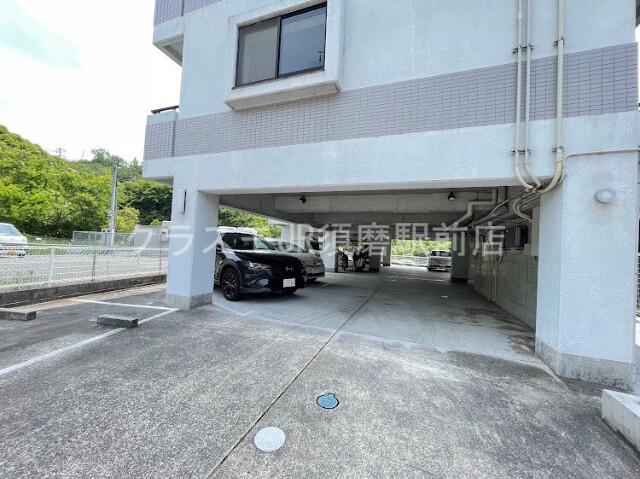 17/27 駐車場