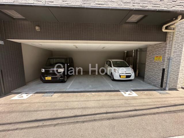 25/30 駐車場