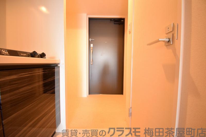 13/30 玄関