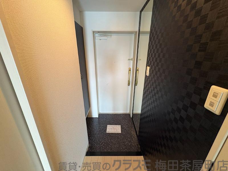 17/30 玄関