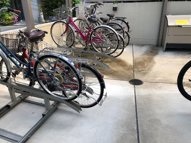 24/25 駐車場