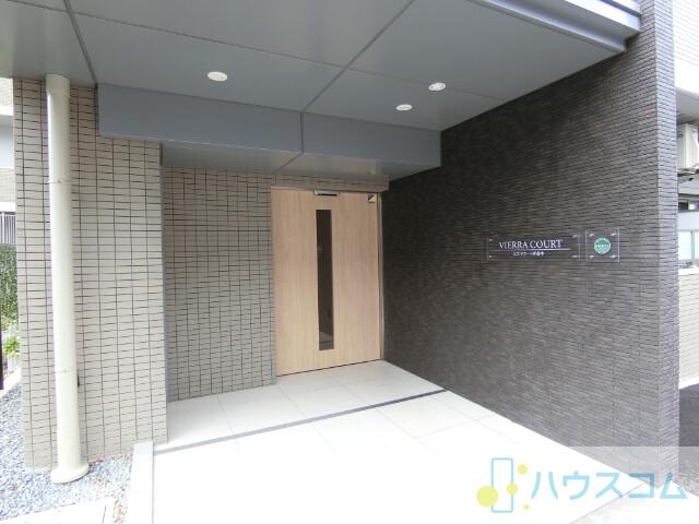 22/26 エントランス