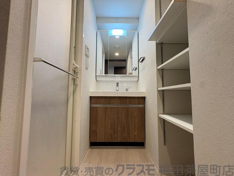 20/30 洗面