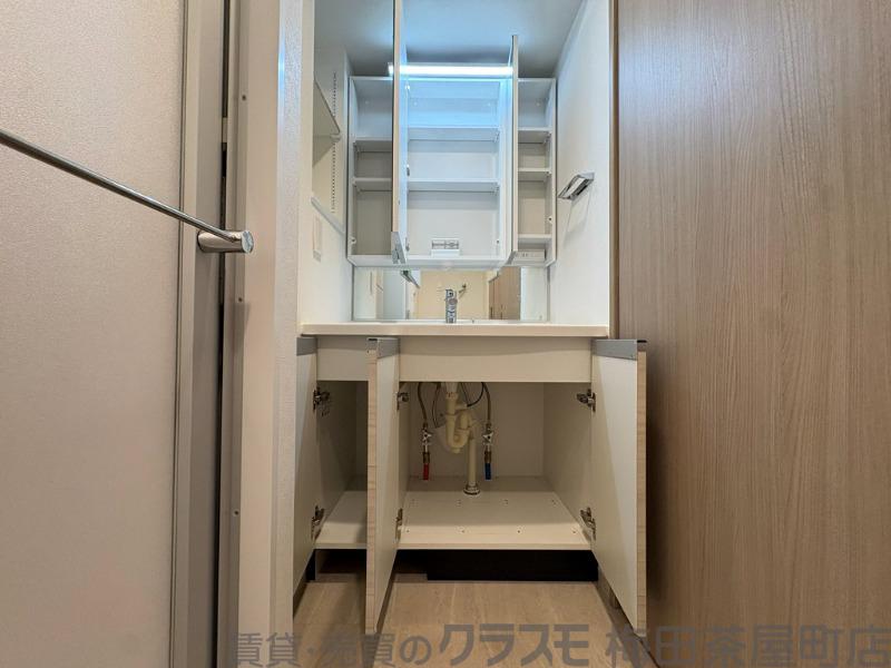 13/30 室内