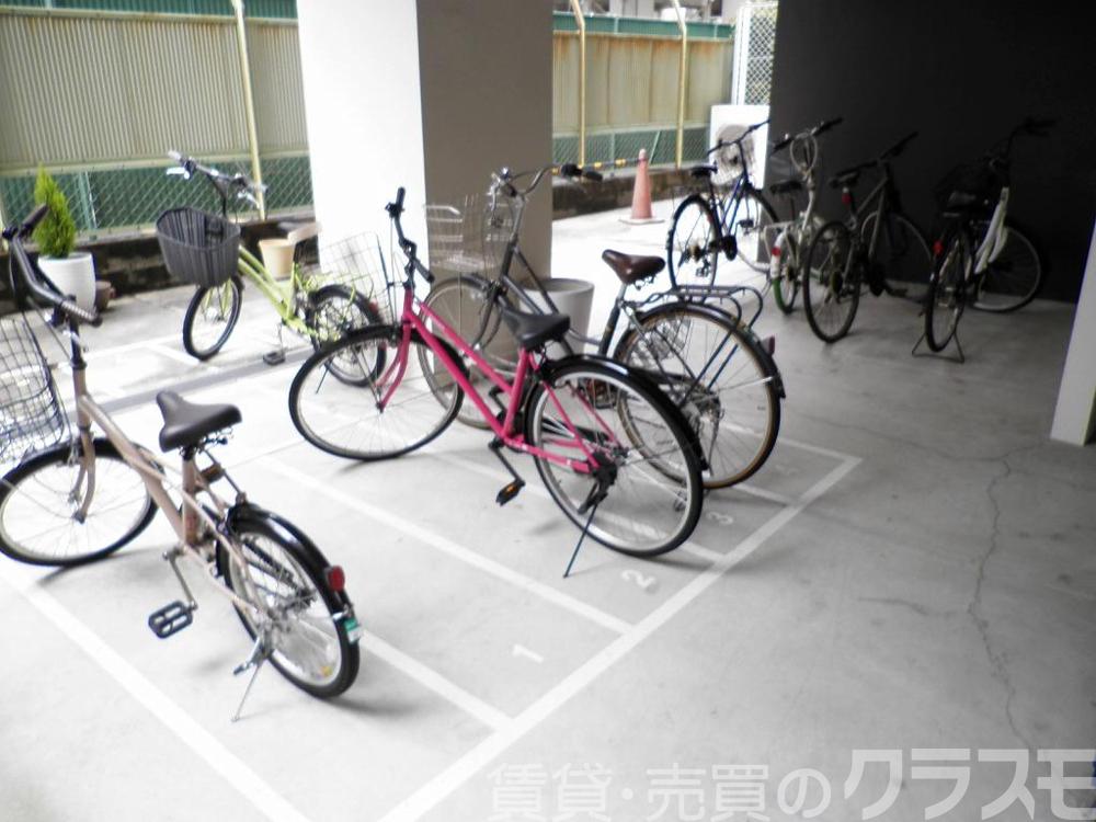 22/30 駐車場