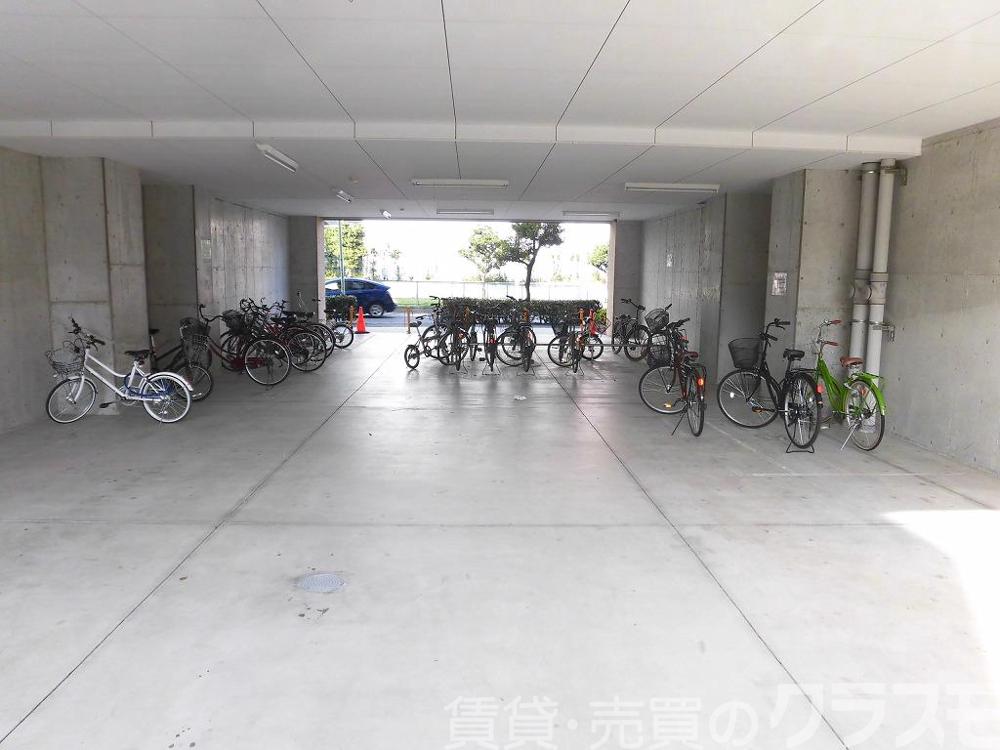 21/30 駐車場
