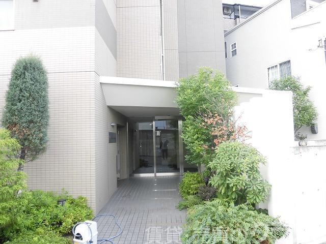 21/28 エントランス