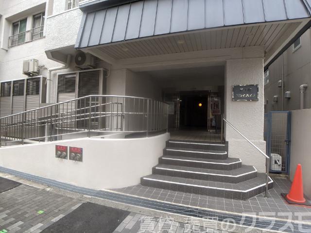 22/24 エントランス