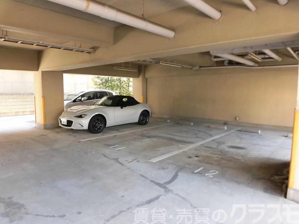 22/25 駐車場