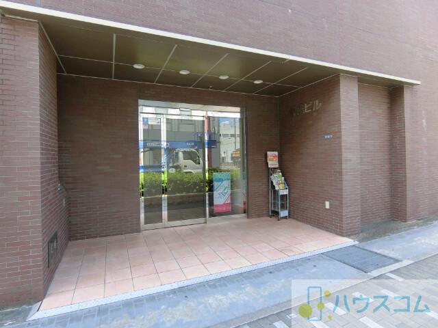 28/30 エントランス