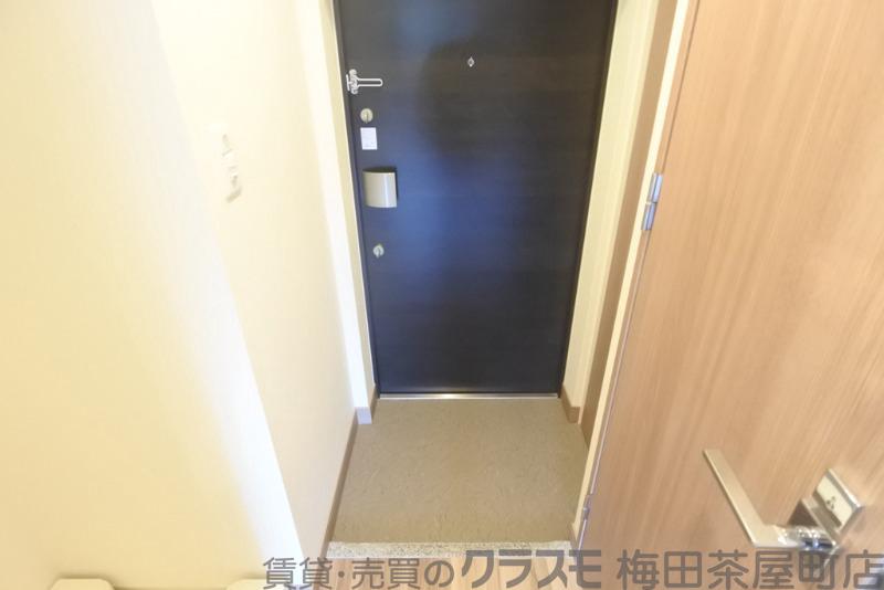 17/30 玄関