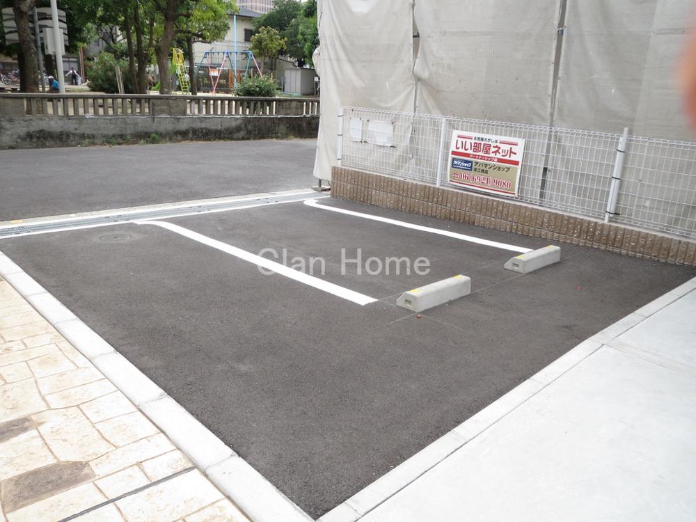 2/3 駐車場