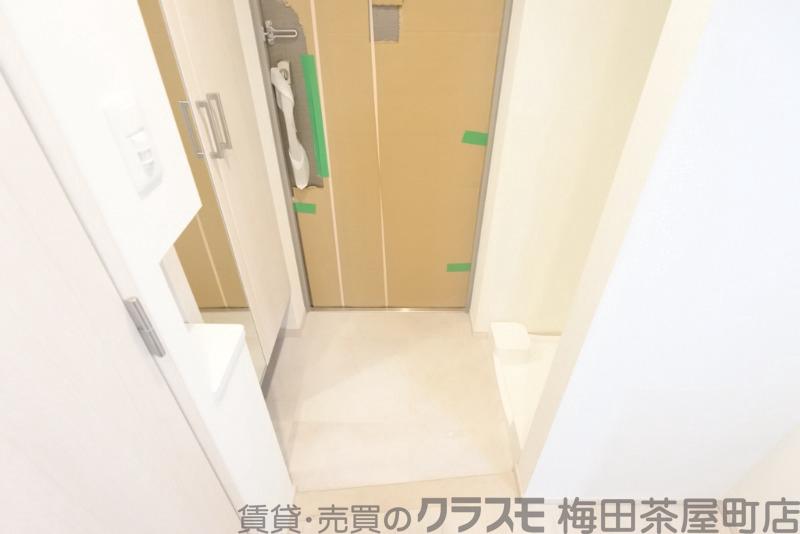 19/30 玄関