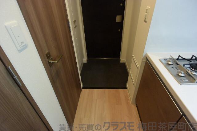 14/30 玄関