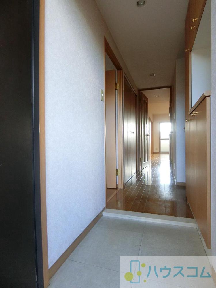 13/30 玄関