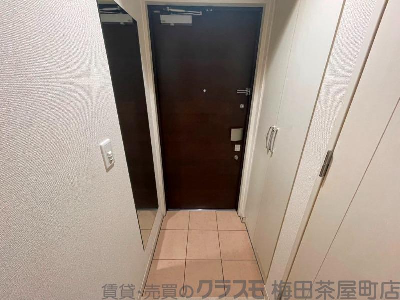 14/30 玄関