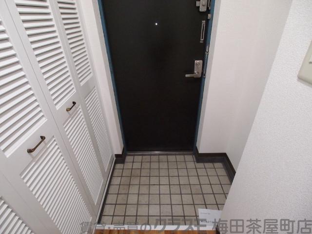 14/30 玄関