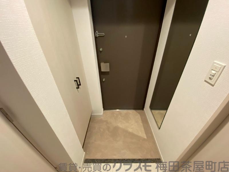 14/30 玄関