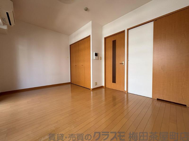 13/30 寝室